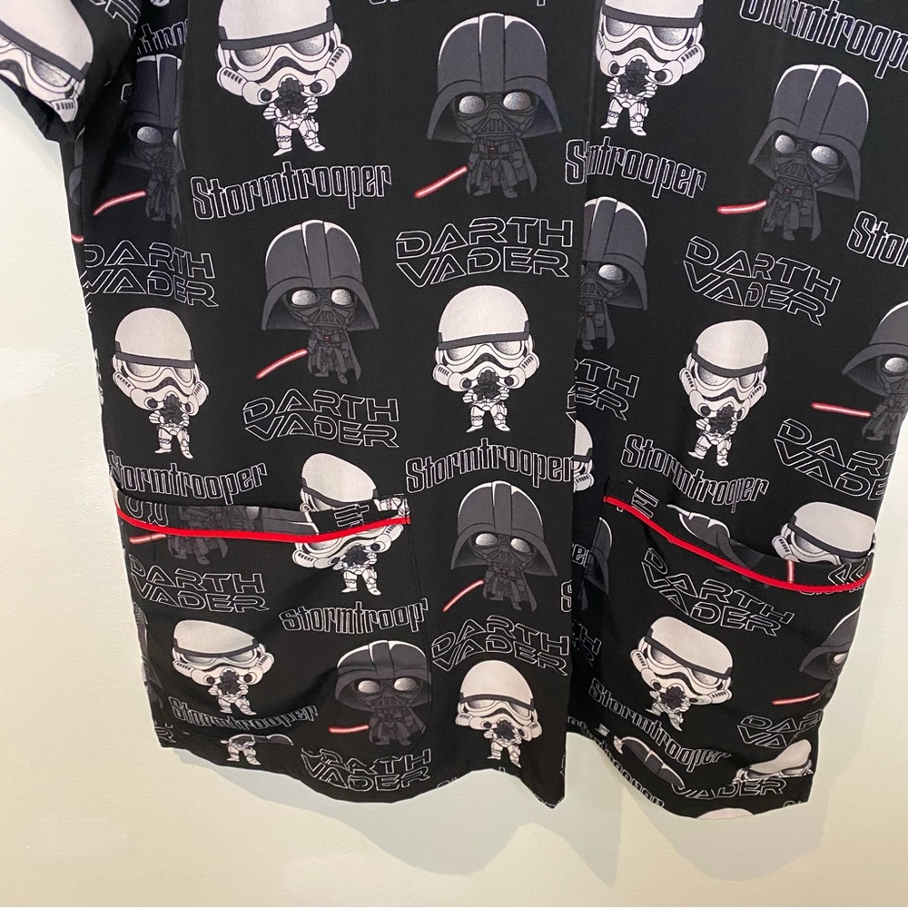 Star Wars Women’s Cherokee Scrub Top Tooniforms V-Neck Size Medium- Like New - Picture 4 of 5